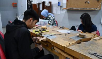 Batman’da 467 üniversite öğrencisi İŞKUR Gençlik Programı ile iş hayatına ilk adımı attı