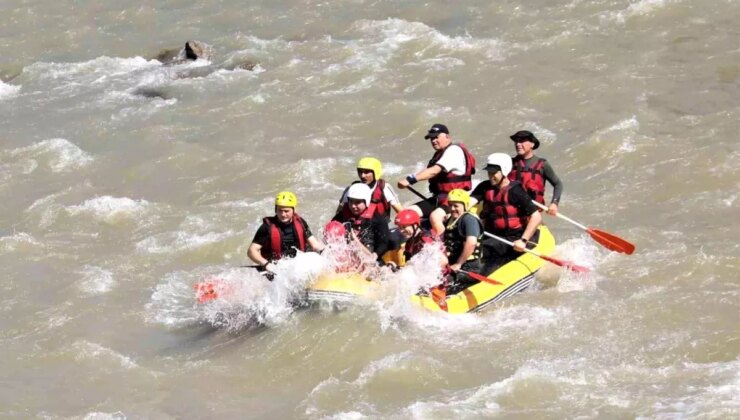 Bayburt’ta İlk Rafting Şampiyonası
