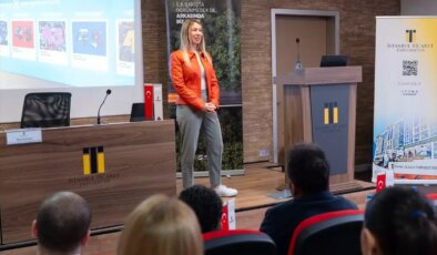 Billur Barlın Öğrencilerle Buluştu