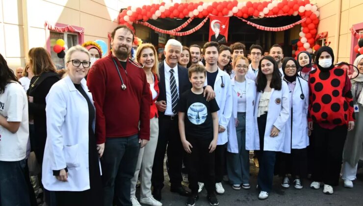 Cerrahpaşa’da 23 Nisan Coşkusu