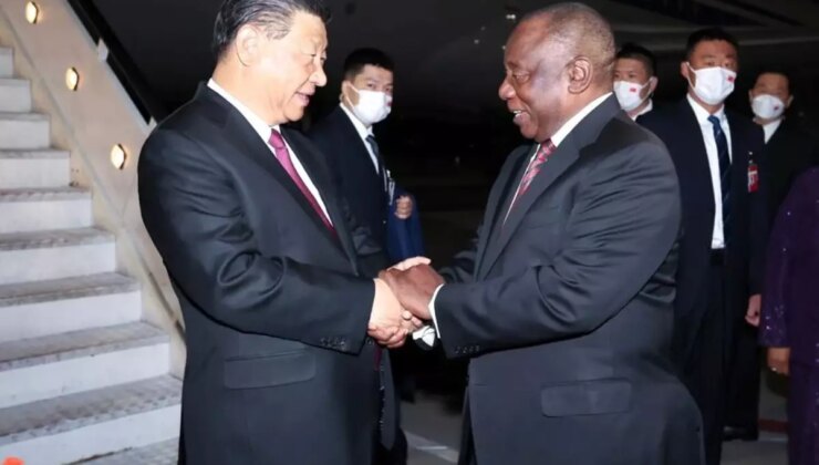 Çin Cumhurbaşkanı Xi Jinping, Güney Afrika’ya resmi ziyarette bulunmak üzere yola çıktı