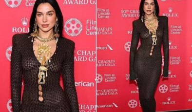 Dua Lipa, katıldığı etkinlikte şeffaf elbisesiyle göz kamaştırdı