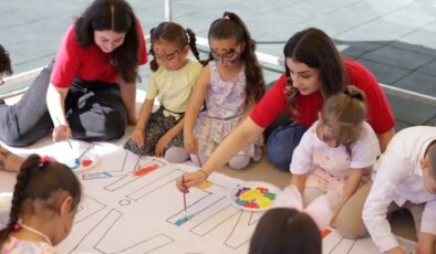 Gönüllüler, Gaziantep’te Çocuk Bayramı’nı Kutladı