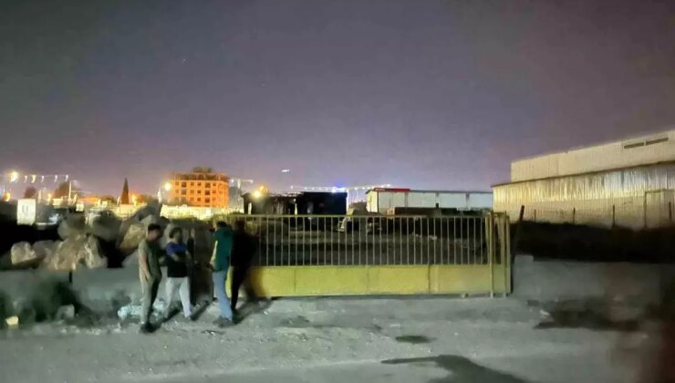 Hatay’da Hurdacı Dükkanında Yangın Çıktı