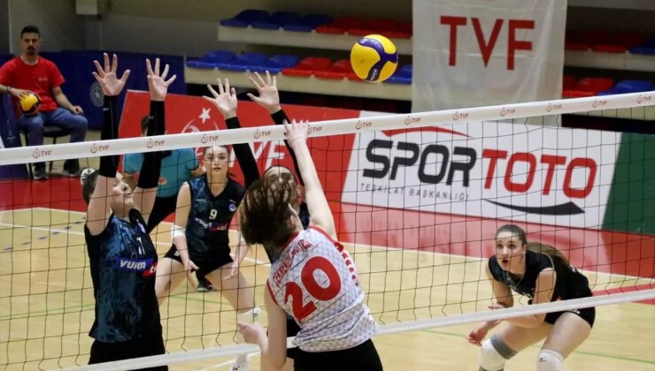 İşitme Engelliler Voleybol Şampiyonası Sona Erdi