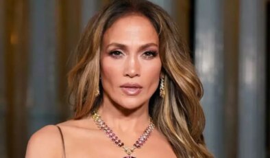 Jennifer Lopez Türkiye’ye bir ay gecikmeli gelecek