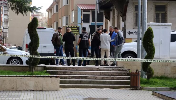 Kastamonu’da Apartmanda El Bombası Paniği