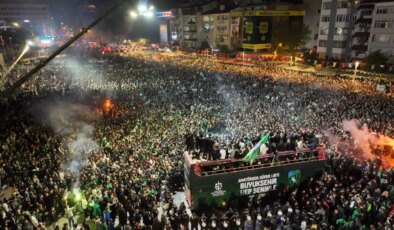 Kocaelispor Süper Lig’e Yükseldi