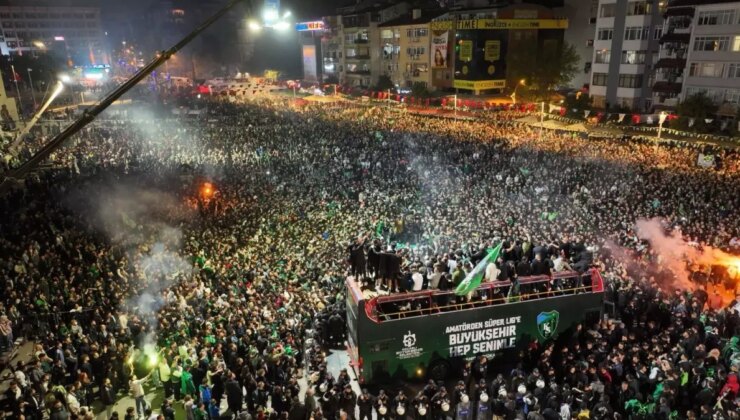 Kocaelispor Süper Lig’e Yükseldi