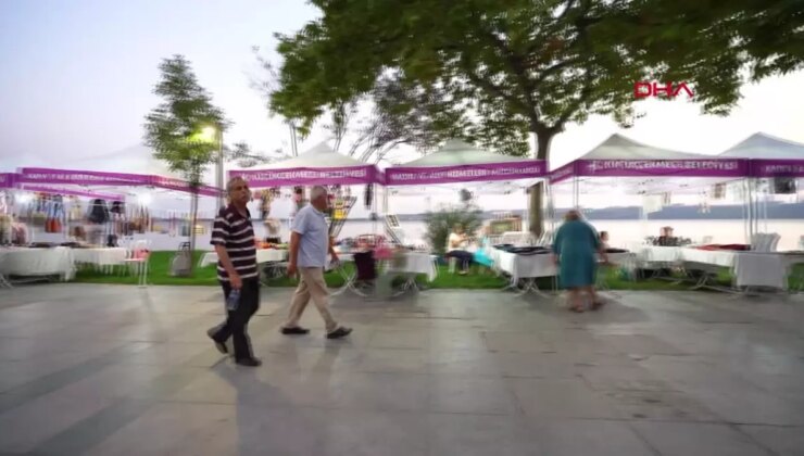 Küçükçekmece’de kadınlar el ürünlerini satışa sunuyor