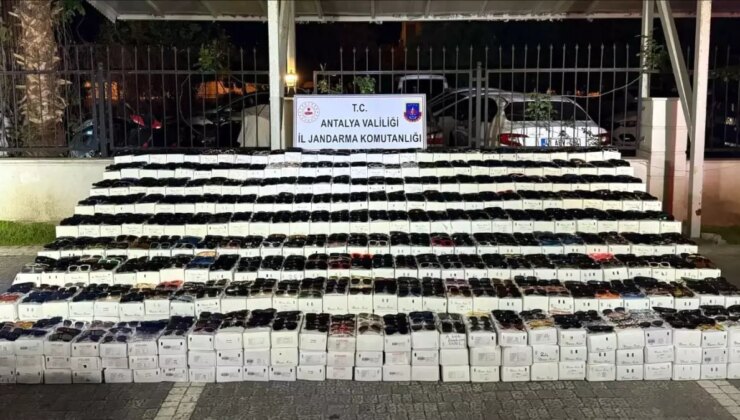 Manavgat’ta 58 Bin Kaçak Güneş Gözlüğü Ele Geçirildi