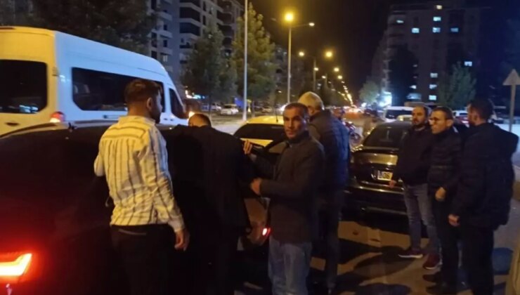 AK Parti İlçe Başkanı Yaralandı