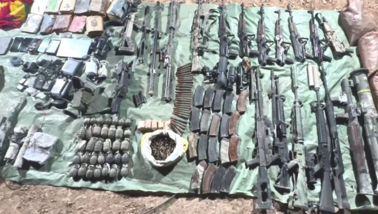 Teröristlere Ait Silah ve Mühimmat Ele Geçirdi