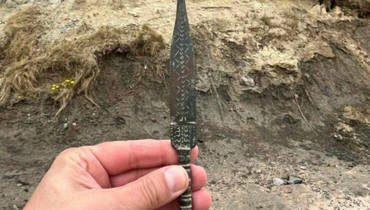 Polonya Sahilinde 2.500 Yıllık Hançer Bulundu!