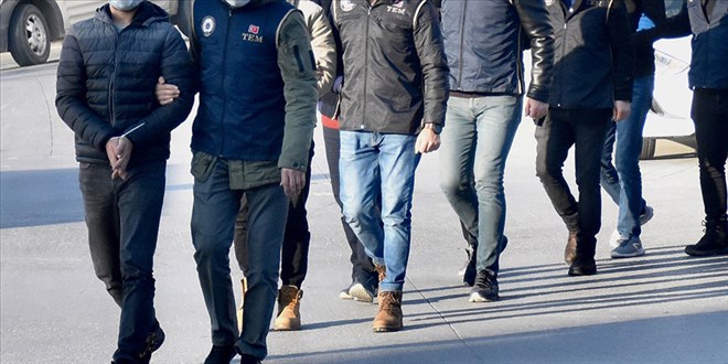 Sahte Kadın Profilleriyle 500 Milyon TL Dolandırdılar