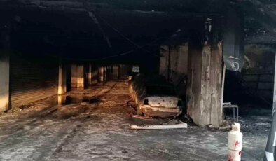 Sancaktepe’de Yangın: 7 Araç Yandı