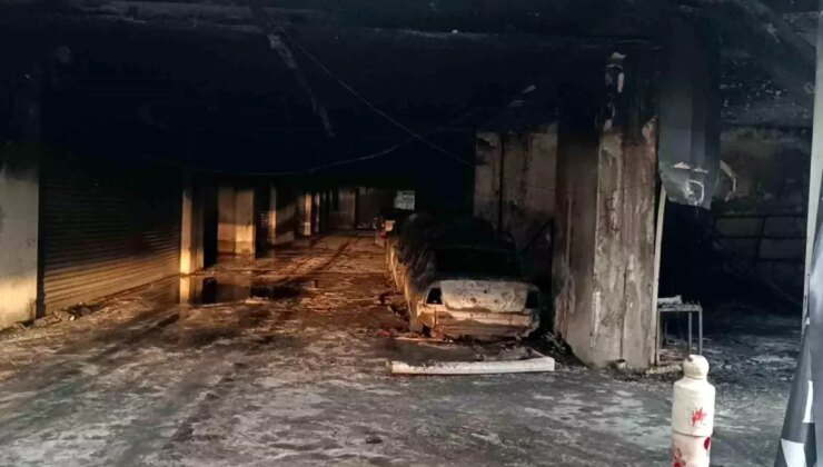 Sancaktepe’de Yangın: 7 Araç Yandı
