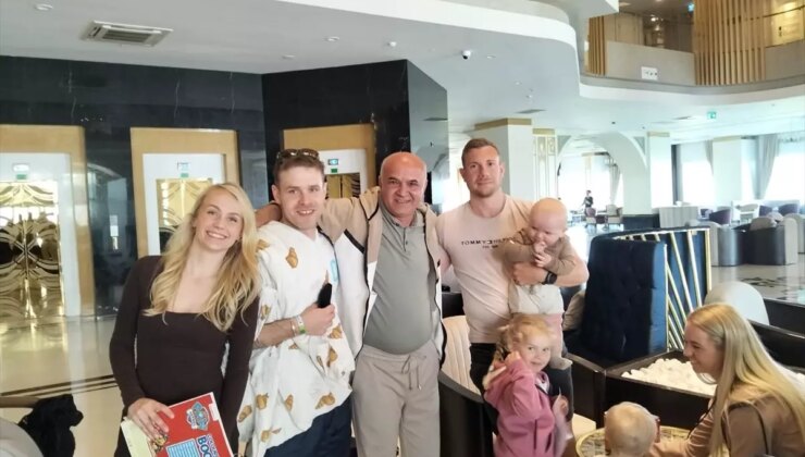 Unutulan Parayı Sahiplerine Ulaştırdı