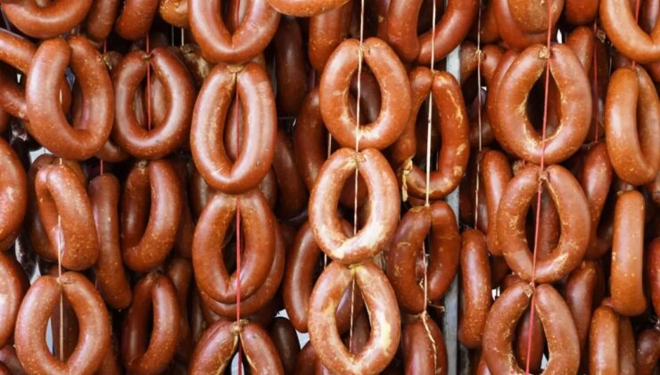 Ticaret Bakanlığı hile yapan 8 sucuk markasını ifşa etti