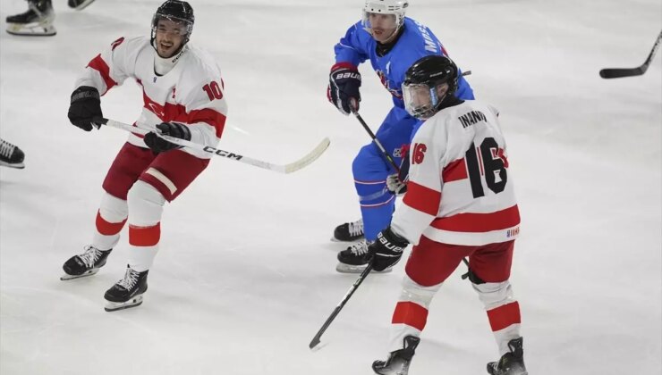 Türkiye Buz Hokeyi’nde Açılış Galibiyeti
