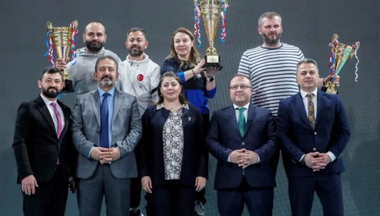 U20 Kadınlar Güreş Türkiye Şampiyonası’nda Kupanın Sahipleri Belli Oldu