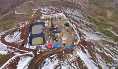 Van’da petrol arayışı: 200 tonluk dev sondaj kulesi kuruldu