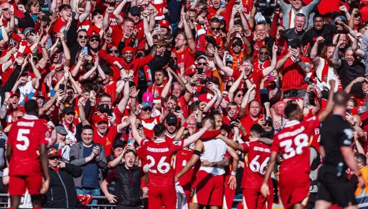 Zirvede kupalar eşitlendi! İngiltere Premier Lig’de şampiyon Liverpool oldu