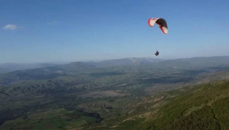 Akıncılar Semalarında Yamaç Paraşütü Heyecanı