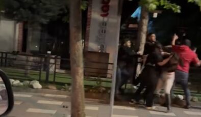 Bolu’da Sokak Ortasında Yumruklu Kavga