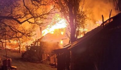 Çorum İskilip’te Yangın: 3 Ahşap Ev Küle Döndü