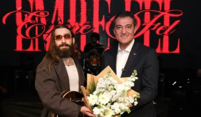 Emre Fel Giresun’da Binleri Coşturdu