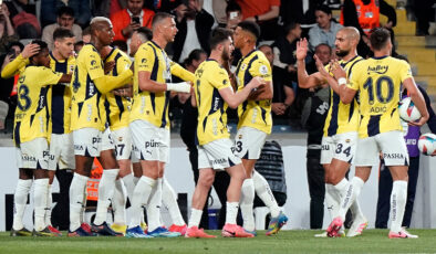 Fenerbahçe’den Başakşehir’e Gollü Gece: 4-1