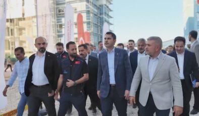 Deprem Bölgesinde 182 Bin Kişiyle İnşa Seferberliği