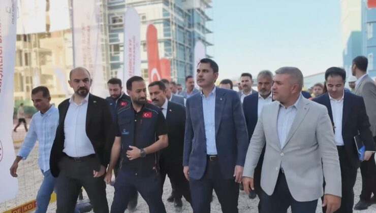 Deprem Bölgesinde 182 Bin Kişiyle İnşa Seferberliği