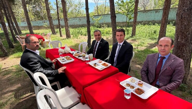 Akıncılar’da Öğrencilerden Anlamlı Kermes