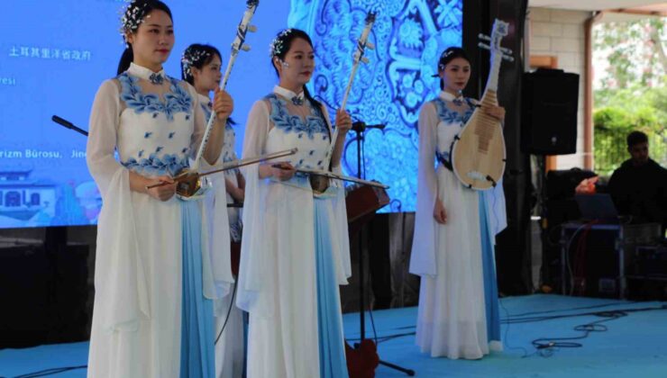 Rize’de Çin-Türkiye Çay Dostluğu