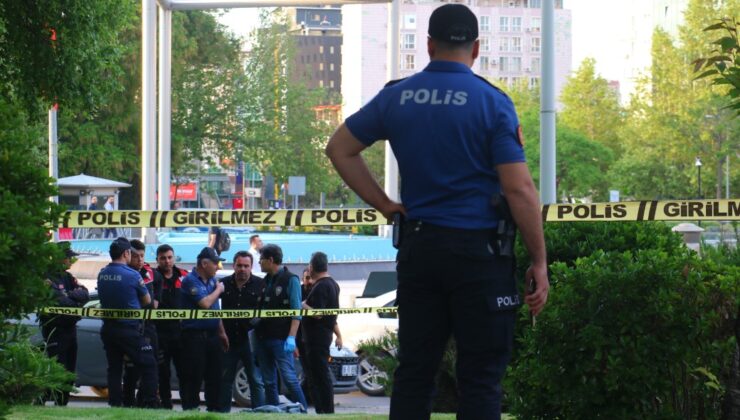TBMM Önünde Havaya Ateş Açan Kişi Gözaltına Alındı