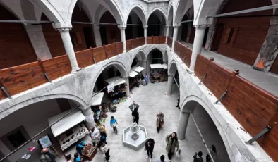 Asırlık Taşhan Minik Dahilerle Şenlendi