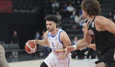 Anadolu Efes’ten Mersin Spor’a 21 sayı fark!