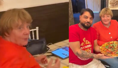 Angela Merkel, Napoli’de Pizzacıda Görüntülendi