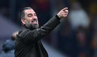 Arda Turan, biyografisinden ‘Sadece Galatasaray’ yazısını kaldırdı