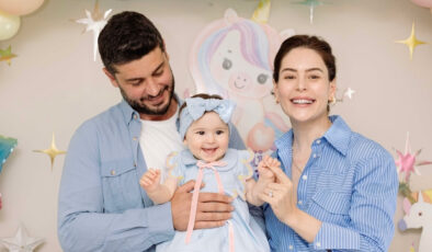 Berk Oktay ve Yıldız Çağrı Atiksoy kızlarının yüzünü gösterdi