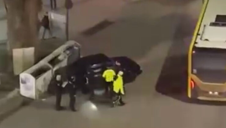 Bursa’da kaza yapan sürücü, polisi görünce kendini araca kilitledi