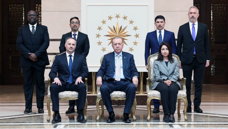 Büyükelçilerden Cumhurbaşkanı Erdoğan’a güven mektubu