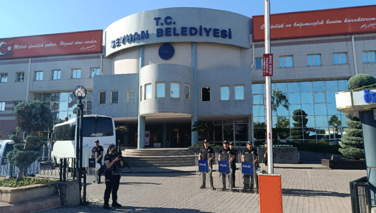 CHP’li Seyhan ve Ceyhan Belediye Başkanları gözaltına alındı