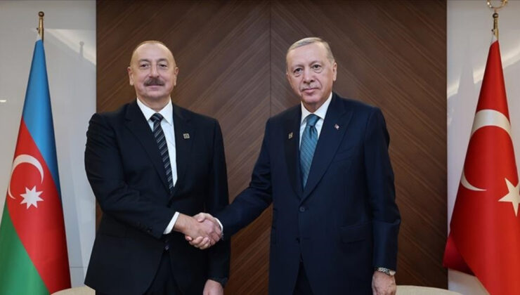 Cumhurbaşkanı Erdoğan’dan, Bağımsızlık Günü’nde Azerbaycan’da kritik temas