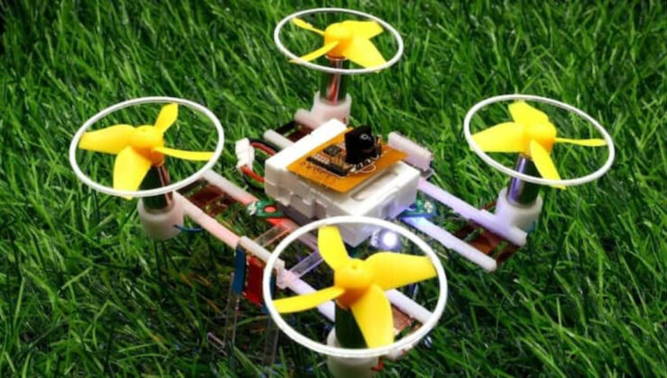 Dünyanın en küçük ve en hafif kablosuz robotu şekil değiştirebiliyor