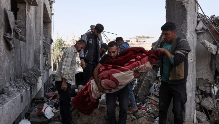 Gazze’de can kaybı 52 bin 760’a yükseldi