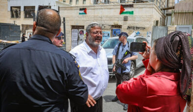 İsrail Bakan Ben-Gvir’in Filistin Bayrağı Talimatı Protesto Edildi