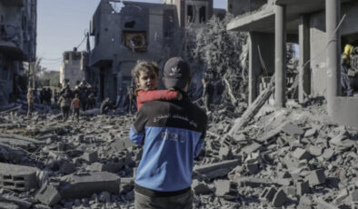 İsrail’in Gazze’ye saldırılarında can kaybı 52 bin 567’ye yükseldi